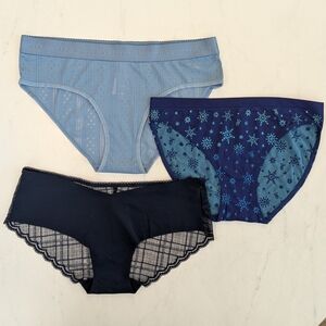 NWT Victoria's Secret Panties Size M